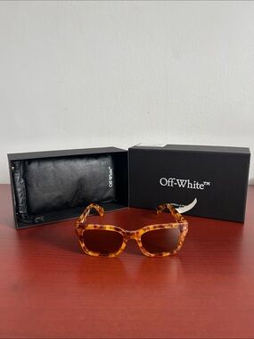 Off-White Sunglasses